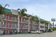 Photograph of Days Inn, Ontario