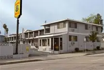 Photograph of Super 8, Santa Cruz