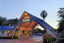 Photograph of Travelodge, Red Bluff