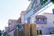 Photograph of Holiday Inn Express, Los Angeles