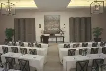 Photograph of Luxe Summit Hotel Belair, Los Angeles