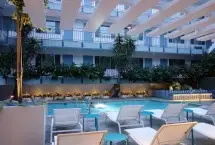 Photograph of Beverly Laurel Hotel, Los Angeles