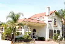 Photograph of Dynasty Suites Hotel, Riverside