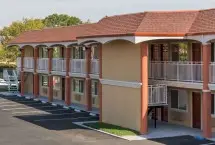 Photograph of Super 8, Fairfield