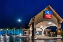 Photograph of SureStay Plus Hotel By Best Western Pensacola, 