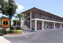 Photograph of Super 8, Fort Pierce