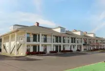 Photograph of Baymont Inn & Suites,
