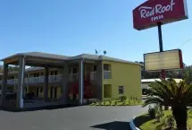 Photograph of Red Roof Inn, Valdosta