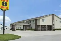 Photograph of Super 8, Forest City
