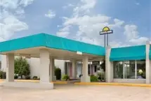 Photograph of Days Inn,