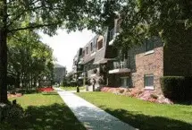 Photograph of 12 Oaks at Northbrook, Northbrook