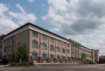 Photograph of Holiday Inn MOUNT PROSPECT - CHICAGO, Mount Prospect