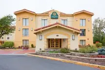 Photograph of LQ Inn Chicago O'Hare Airport, Elk Grove Village