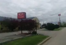 Photograph of Bloomington Inn By OYO I-55 and I-74, Bloomington