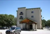 Photograph of Parkwood Inn And Suites, Manhattan