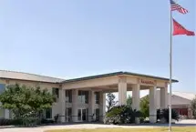 Photograph of Ramada Limited, Luling