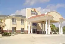 Photograph of Holiday Inn, New Llano