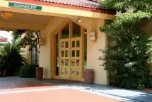 Photograph of LQ Baton Rouge, Baton Rouge