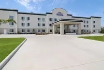Photograph of Baymont Inn and Suites, Houma