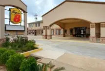 Photograph of Super 8, Leesville