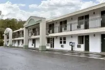 Photograph of Days Inn, Lenox