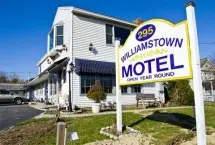 Photograph of Willows Motel, Williamstown