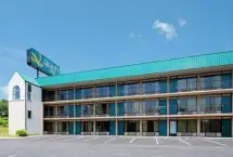 Photograph of Quality Inn ( West ), 