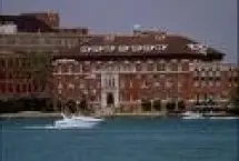 Photograph of Omni Detroit River Place, Detroit
