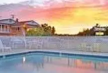 Photograph of Travelodge, Mackinaw City