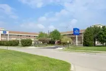 Photograph of Baymont Inn And Suites Warren MI,