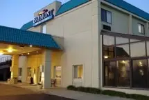 Photograph of Baymont Inn & Suites, Sullivan