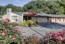 Photograph of Rodeway Inn, Saint Charles