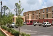 Photograph of Scottish Inn and Suites, 