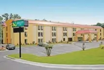 Photograph of Quality Inn Fayetteville,