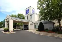 Photograph of Econo Lodge  Inn & Suites Raleigh, 