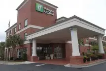 Photograph of Holiday Inn Express, Leland