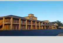 Photograph of SureStay Plus Hotel By Best Western, Asheboro