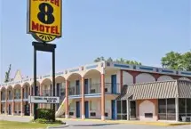 Photograph of Super 8, Kinston