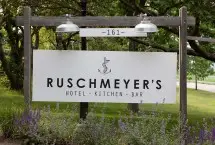 Photograph of Ruschmeyers Hotel, Montauk
