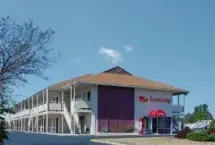 Photograph of Econo Lodge, 