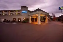 Photograph of Holiday Inn Express, Roseburg