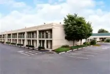 Photograph of Holiday Inn York - I - 83 & Rt. 30 - Arsenal,
