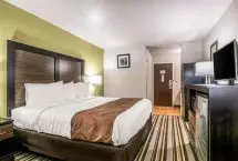 Photograph of Quality Inn Lancaster,
