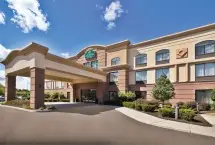 Photograph of La Quinta Inn & Suites, 