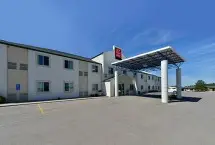 Photograph of Motel 6, 