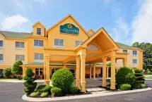 Photograph of La Quinta Inn & Suites, Cookeville