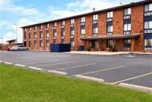 Photograph of Days Inn, Denton
