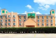 Photograph of Quality Inn ( West ),