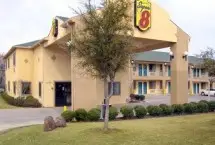 Photograph of Super 8, Arlington