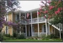 Photograph of Das College Haus, Fredericksburg